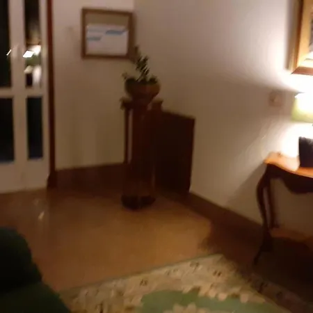 Hotel Entrimeña 2 *